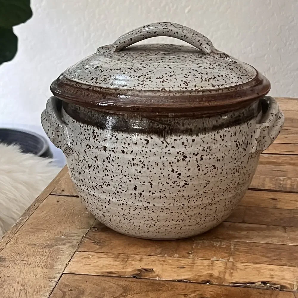 Stoneware Pottery Funnel Steamer Bundt Cake Bakeware Lidded & Handles